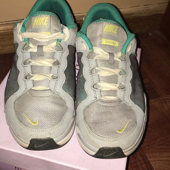 Nike running shoes - Picture 2 of 6